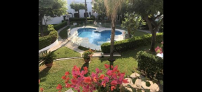 Estepona - Playa - Villa con acceso directo a la piscina